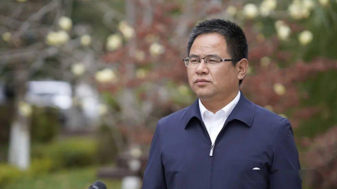 杨福堂剑川县人民政府副县长国家历史文化名城是一张靓丽的城市名片