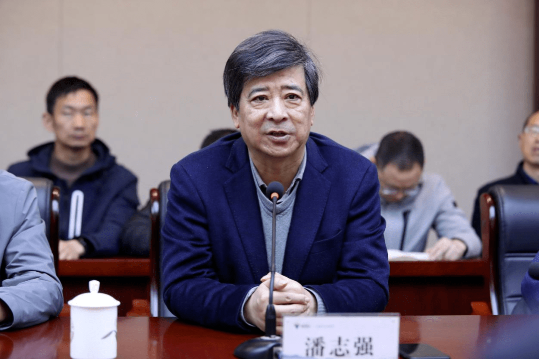 衢州二中党委书记潘志强,全体班子成员