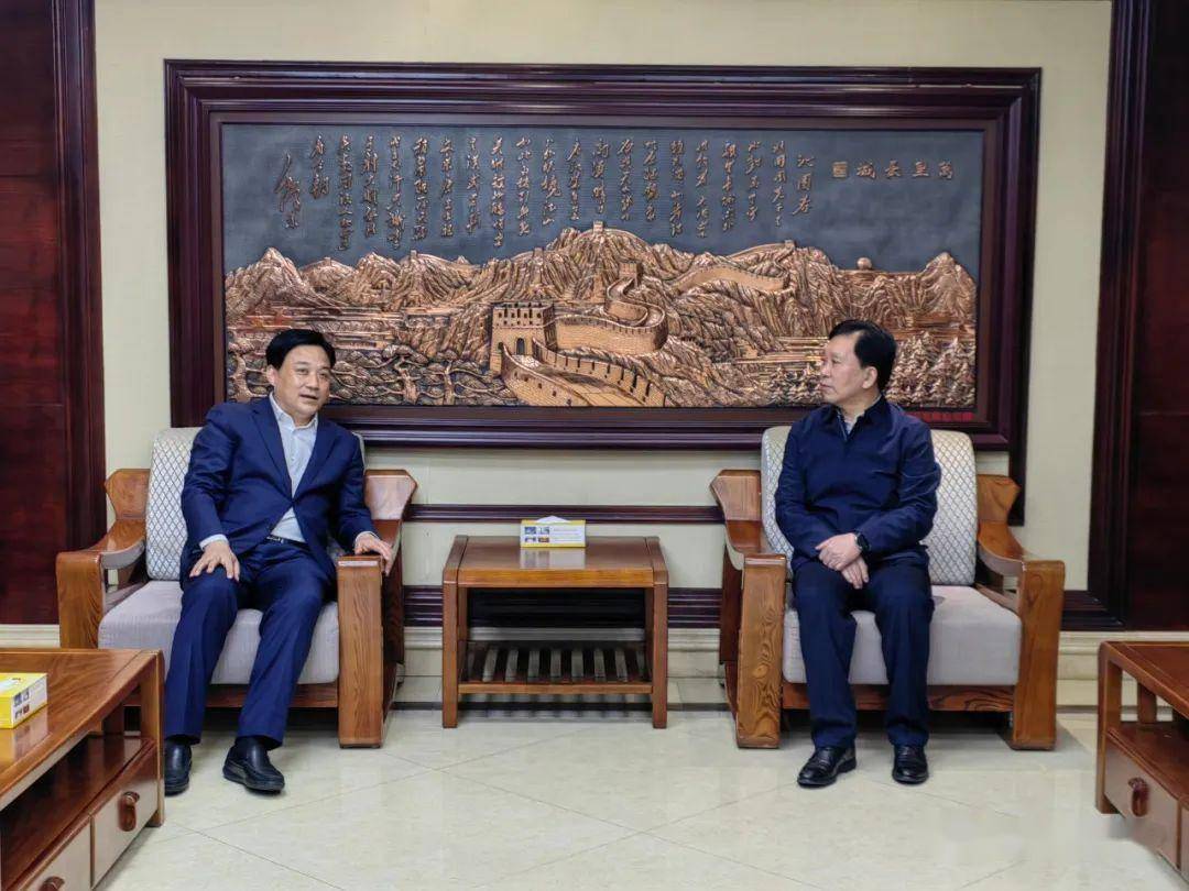 郑粮(青岛)港务有限公司董事长戴士玮,河南中铁物流服务有限公司总