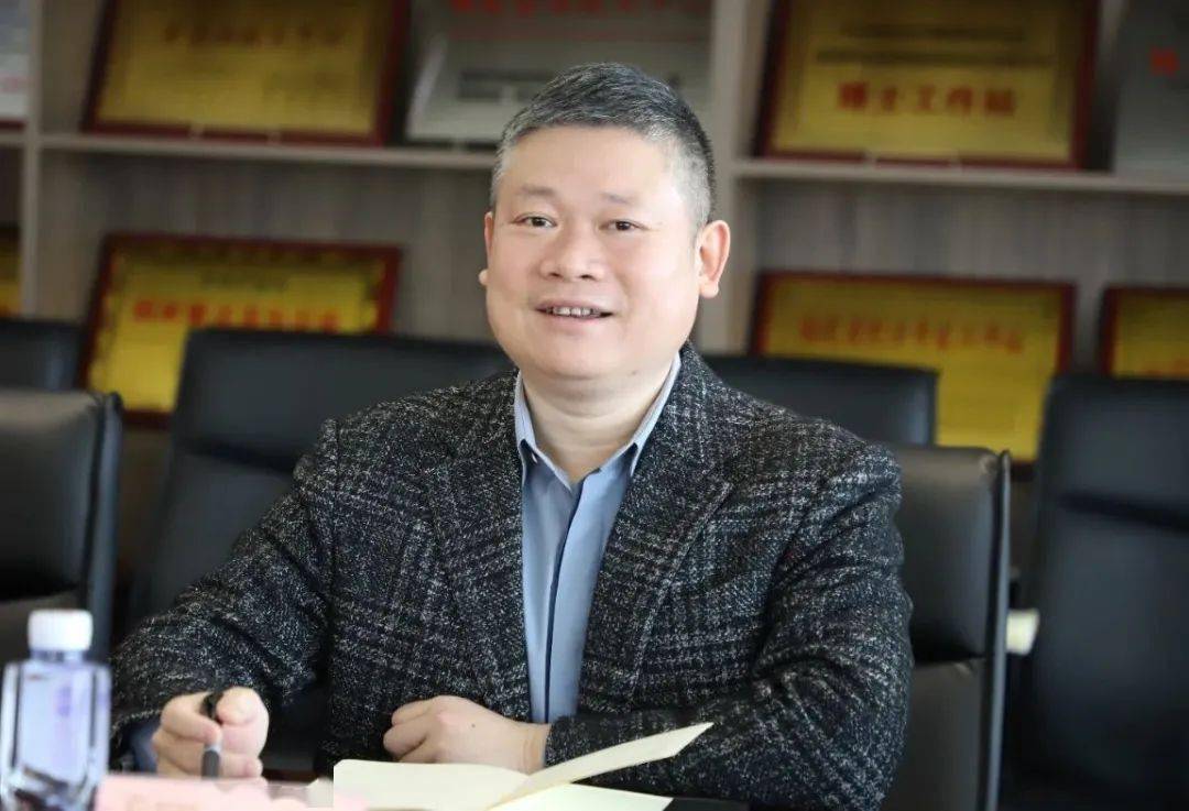 "养虾共富"课堂开课啦|傲农集团饲料产业第一期养虾技术研讨培训班在