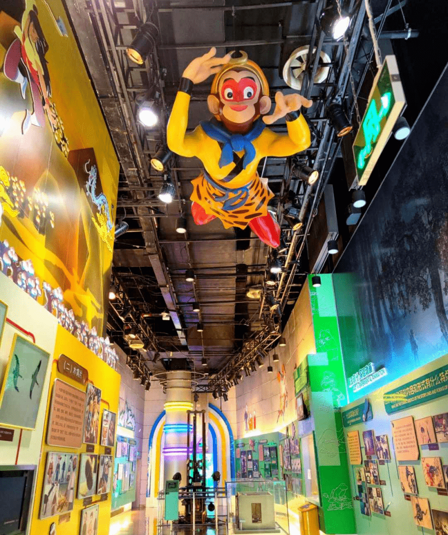 博物馆设有21个展厅和对外公共活动及展示区域.