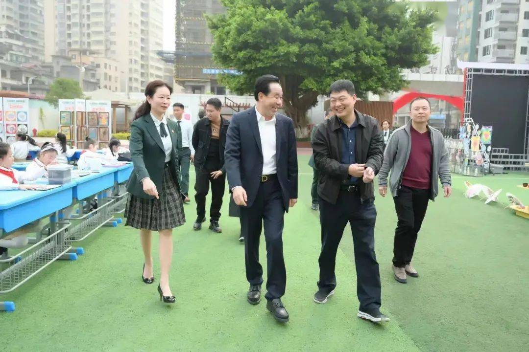 【五福·校园】情系教育 福泽桑梓——融籍企业家薛经官一行访问福清