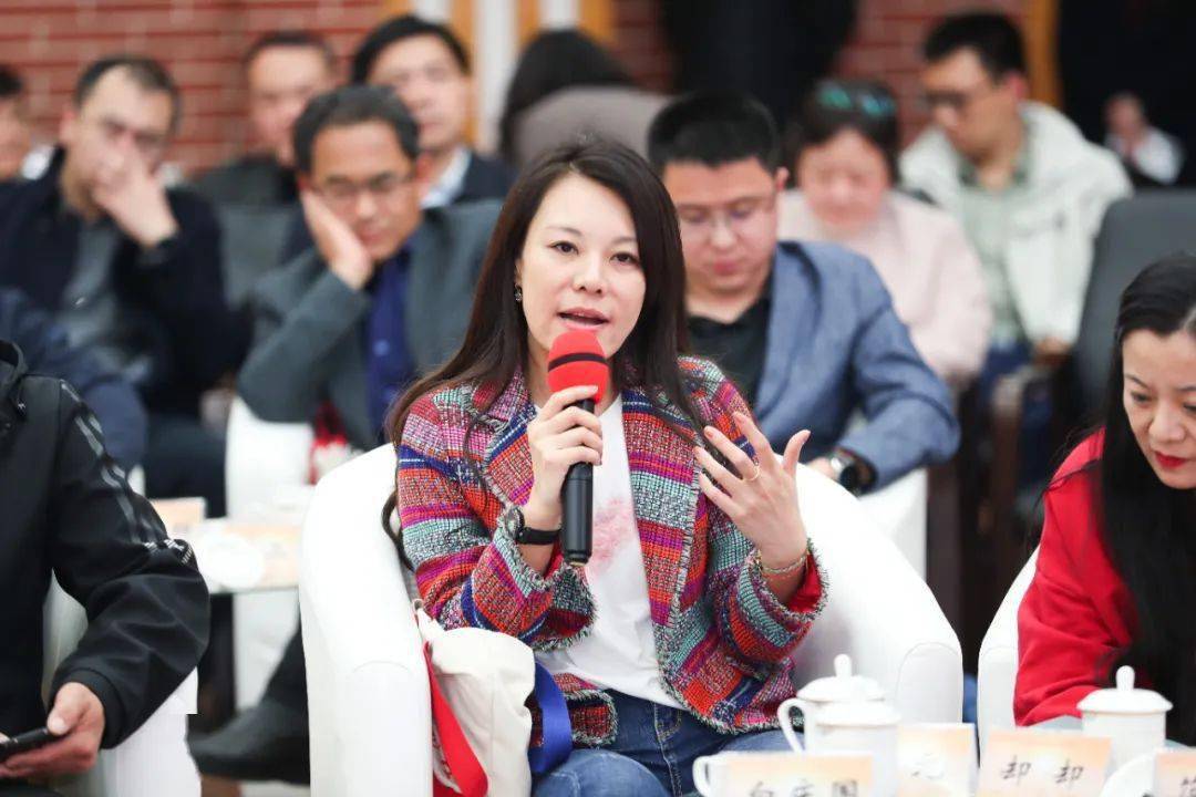 文学馆畅谈:创作是一场充满乐趣的冒险_中国作协_交流_李姗姗