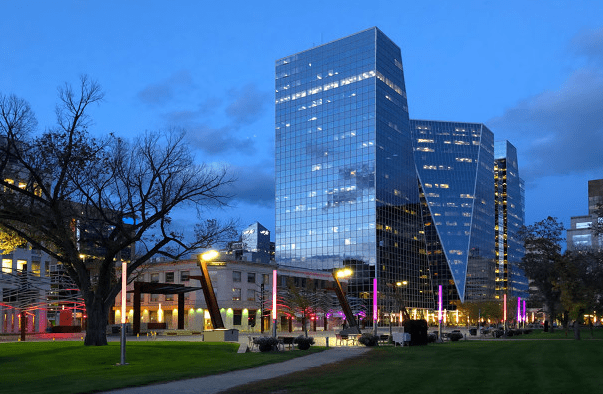 旅游宣传口号乱用"女王"梗,加拿大里贾纳市道歉_机构_regina_进行