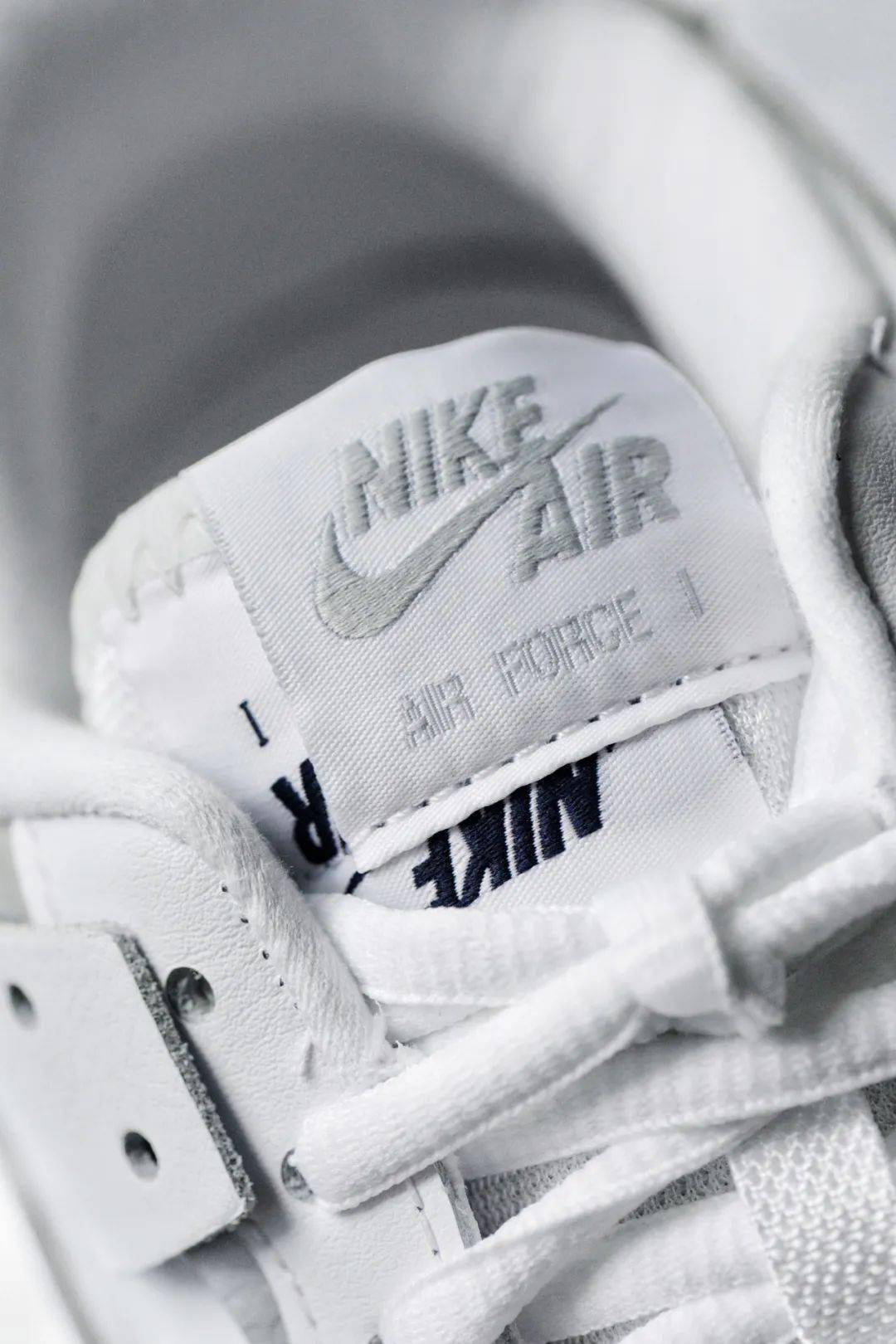 WMNS NIKE AIR FORCE 1 SHADOW “METALLIC SILVER”｜SOAR 限量发售_手机