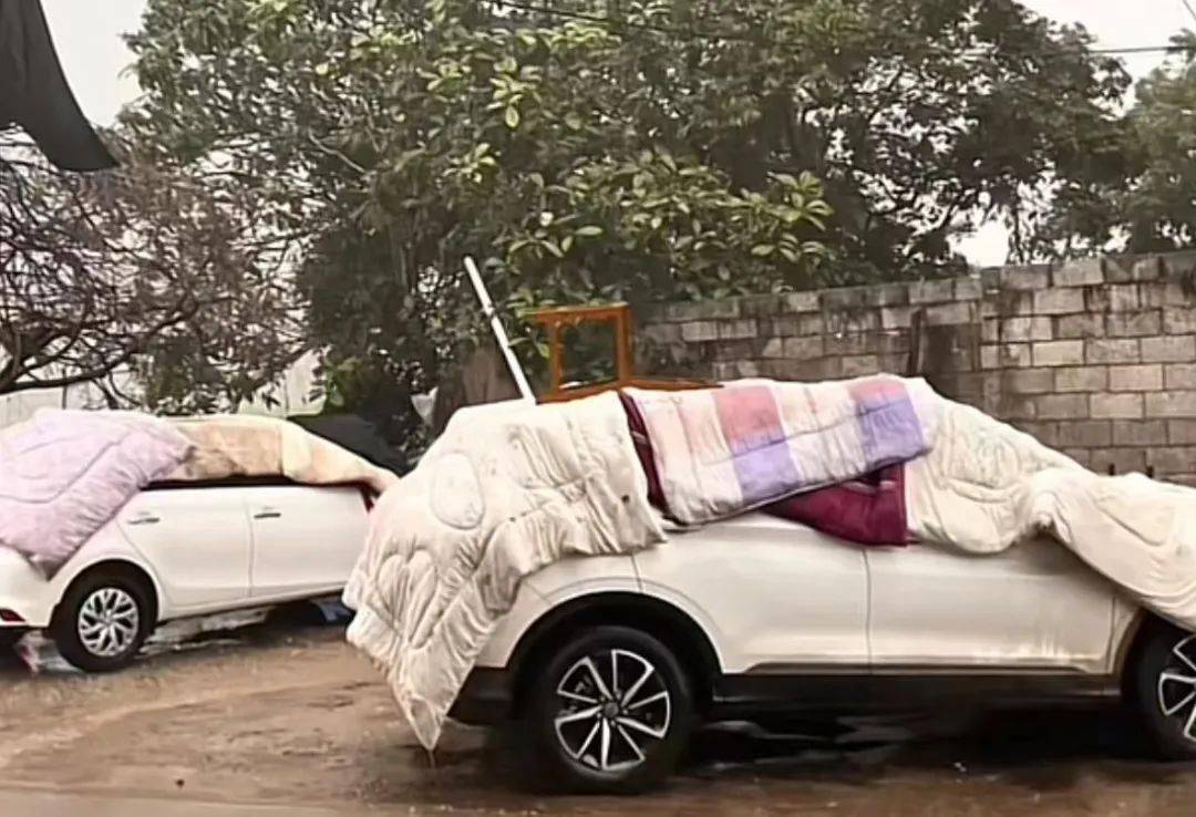 今天,桂林市区下起了冰雹!车子被砸了怎么办?_天气_车辆_车主