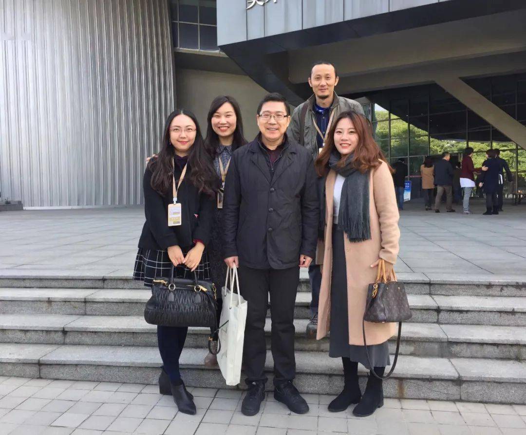 "职"点迷津| 梁芳蕾:我与哈佛大学有个春天的约会_设计_就业_孩子