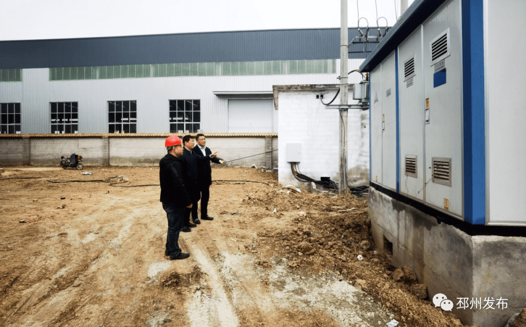 3月24日,铁富镇镇长邹学亮现场推进徐州市重大项目