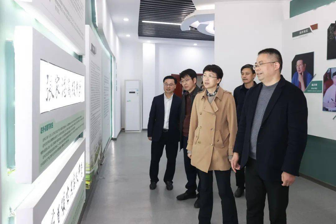 多元发展提质增效 | 市教育局局长周志芳调研常熟市,张家港市高中教育