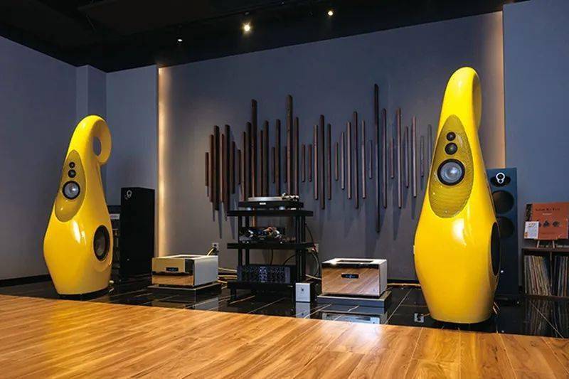 【器材测评】超越经典,再创巅峰:vivid audio g1 spirit音箱_箱体