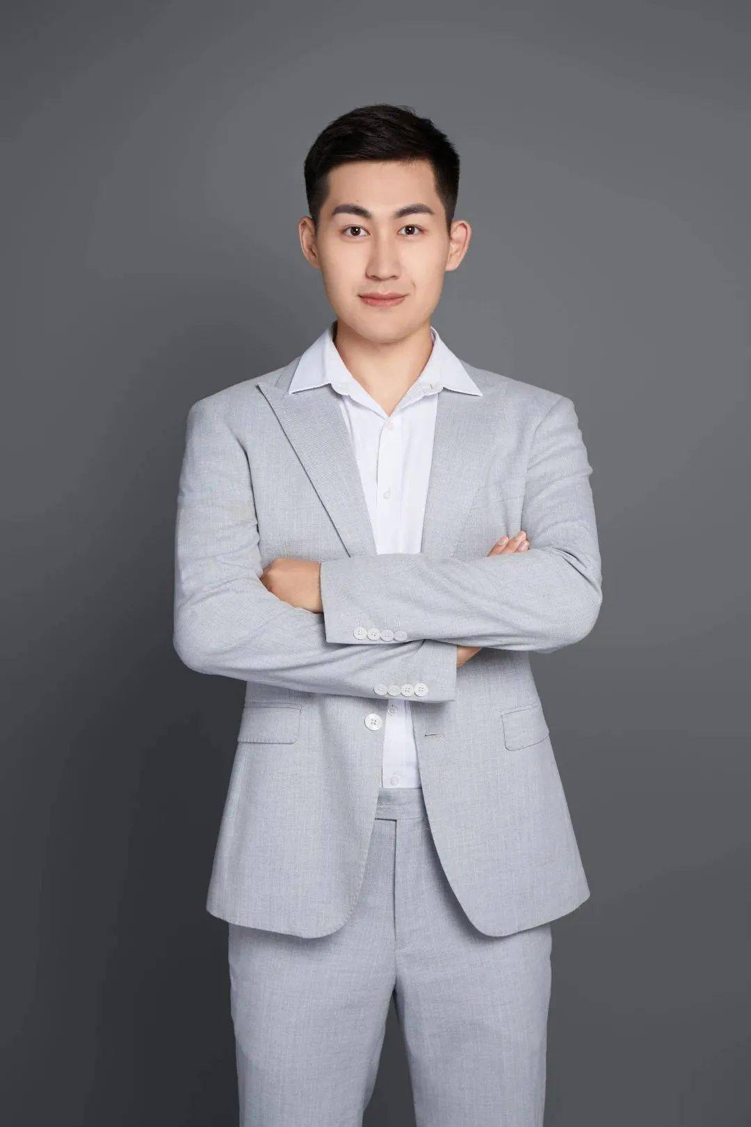 林凡深圳交通广播记者,主持人.