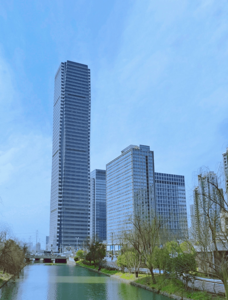 长江实业上海地标综合体加速成型_大都会_领域_招商