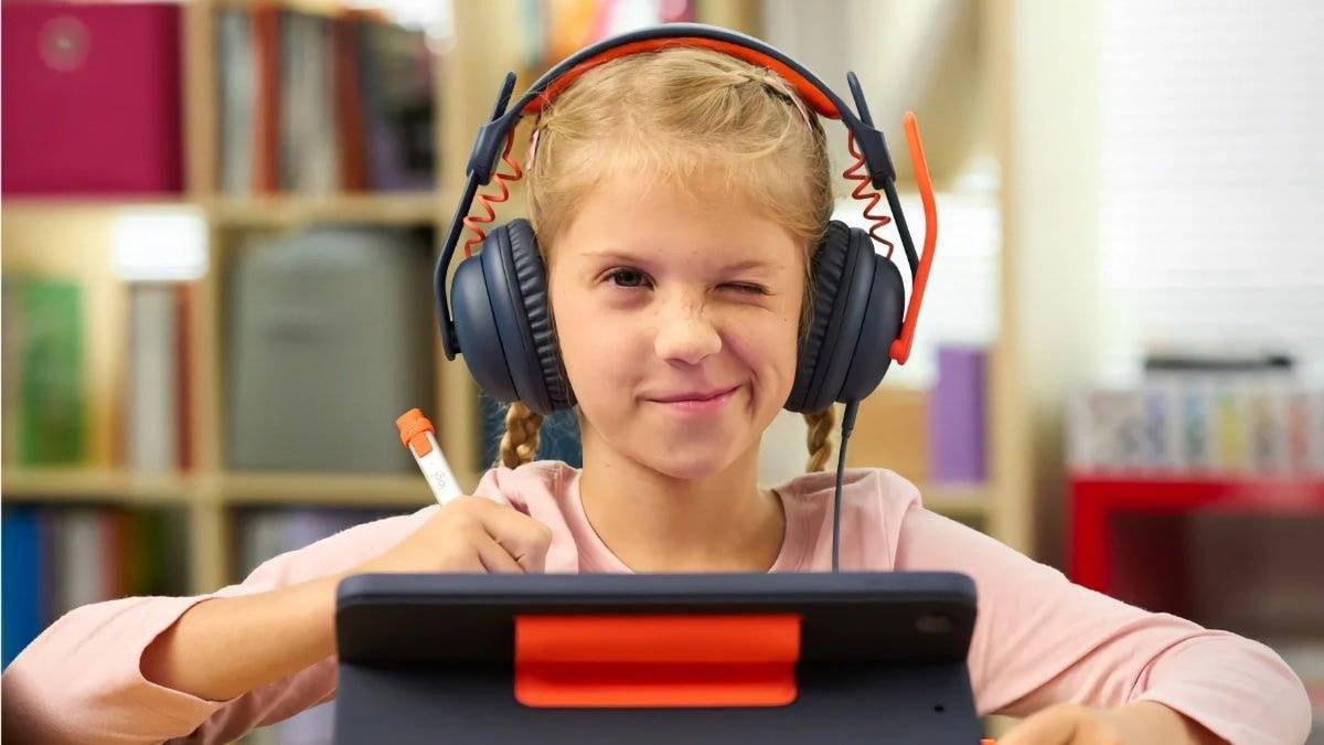 罗技推出Zone Learn 耳机      改善听网课过程中的语音清晰度