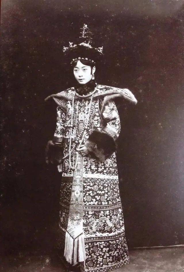 旧事照片：末代皇后婉容照片集_搜狐网