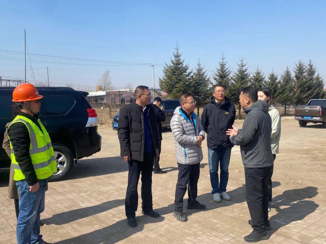 在双辽市双山镇百禄村,实地查看了村级污水项目谋划情况;在双辽市农场