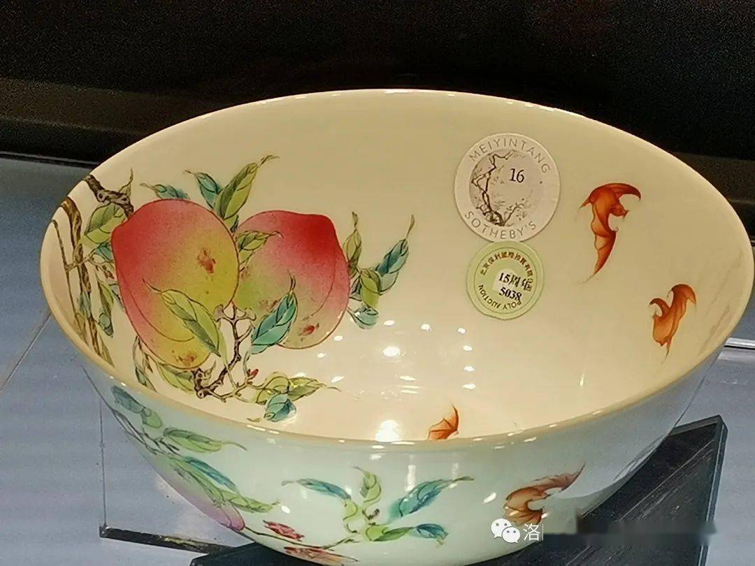 清 同治時代 粉彩花卉紋碗 歴史唐物 琺瑯彩 伝世品焼物 ウブ品 WWTT003