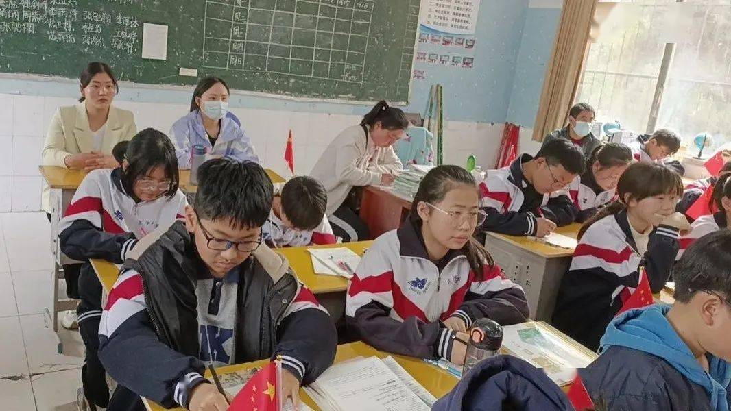 家校携手,共育英才——武陟中学深入开展家长督学活动_管理_孩子_工作