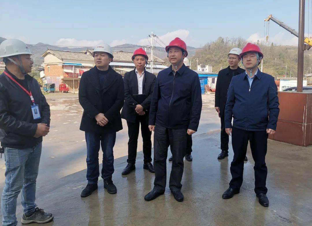 邹家文走访调研规模工业企业和限上社零企业_发展_务川_问题