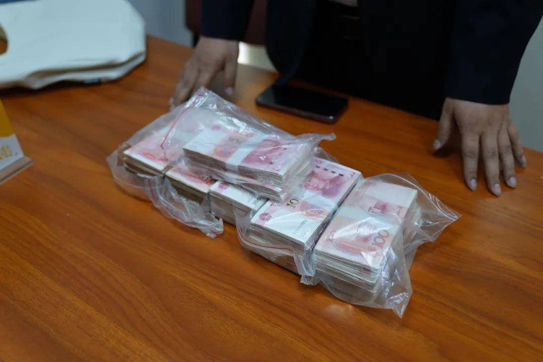 "我急忙给业主打去电话,可当币丫芡砹,业主晚饭