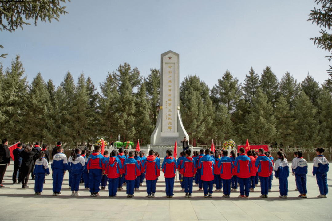 【我们的节日·清明】缅怀英烈祭忠魂,民族团结情更深——金川区教育
