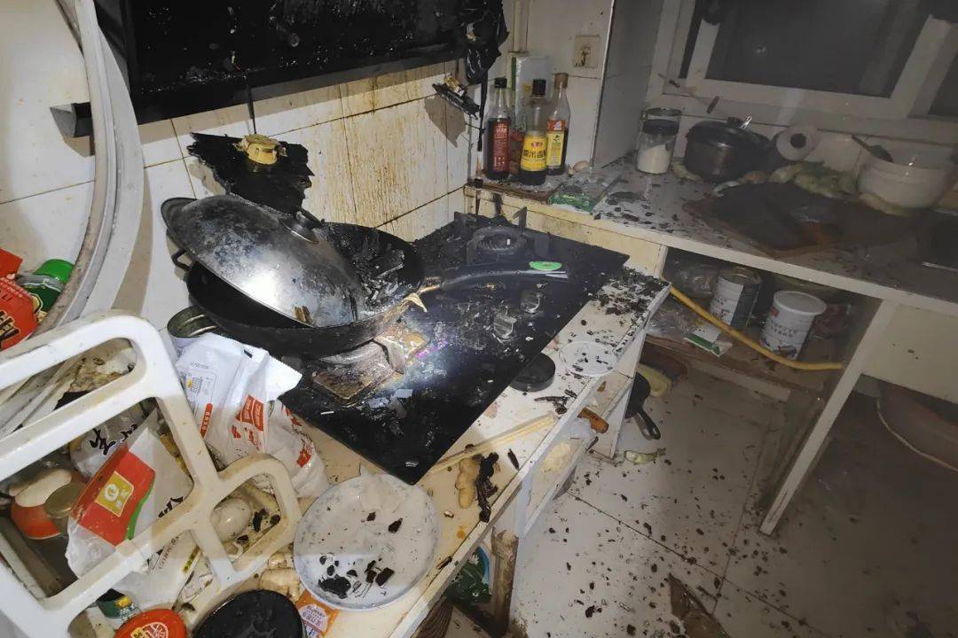 本期"三级讲"教您预防厨房火灾_救援_湖北_来源