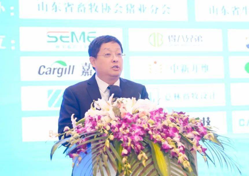 国家生猪产业技术体系岗位科学家,青岛农业大学动物医学院院长单虎