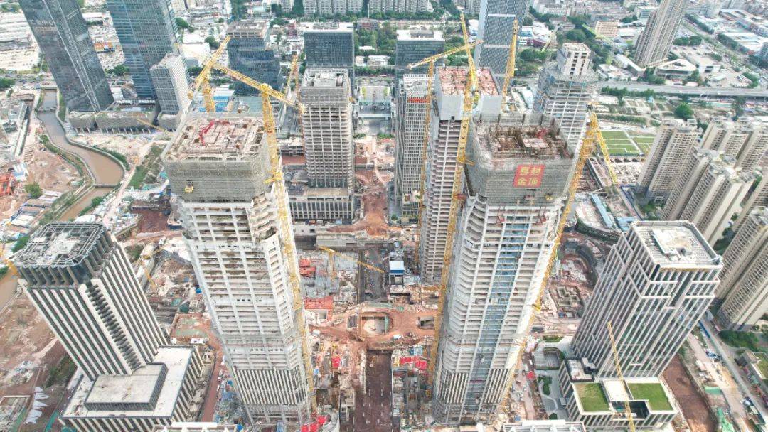 广州国际金融城又一地标全面封顶_项目_混凝土_中国人寿