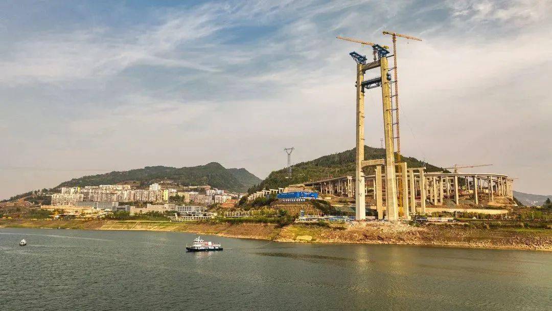 云阳复兴长江大桥先导索顺利过江啦!_牵引_江龙_施工