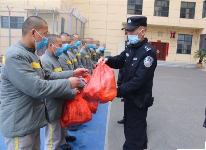 浇树浇根（浇树浇根育人育心的意思） 第2张