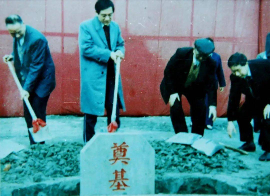 成都双流棠湖中学_棠湖中学发展历程_棠湖中学办学模式
