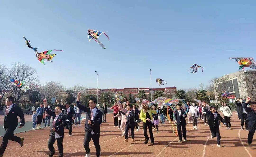 泾华学校初中部图片