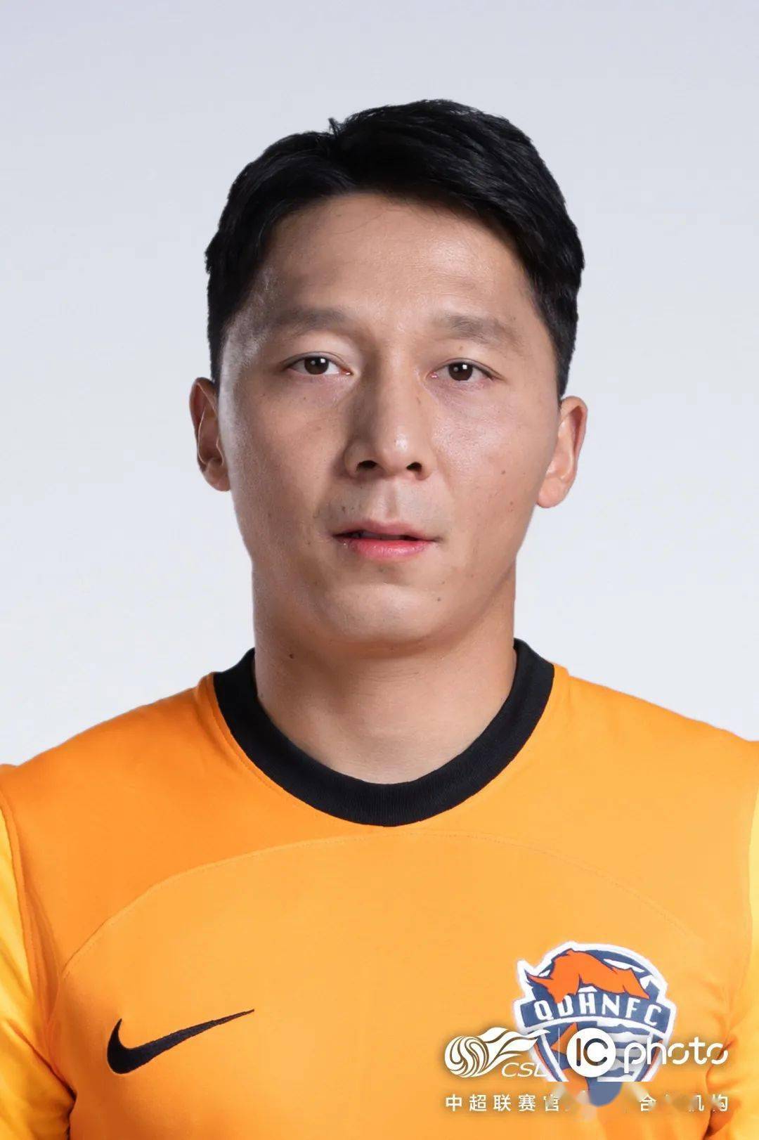 03-28体重:73kg身高:176cm籍贯:河南省位置:后卫号码:2号张卫出生日期