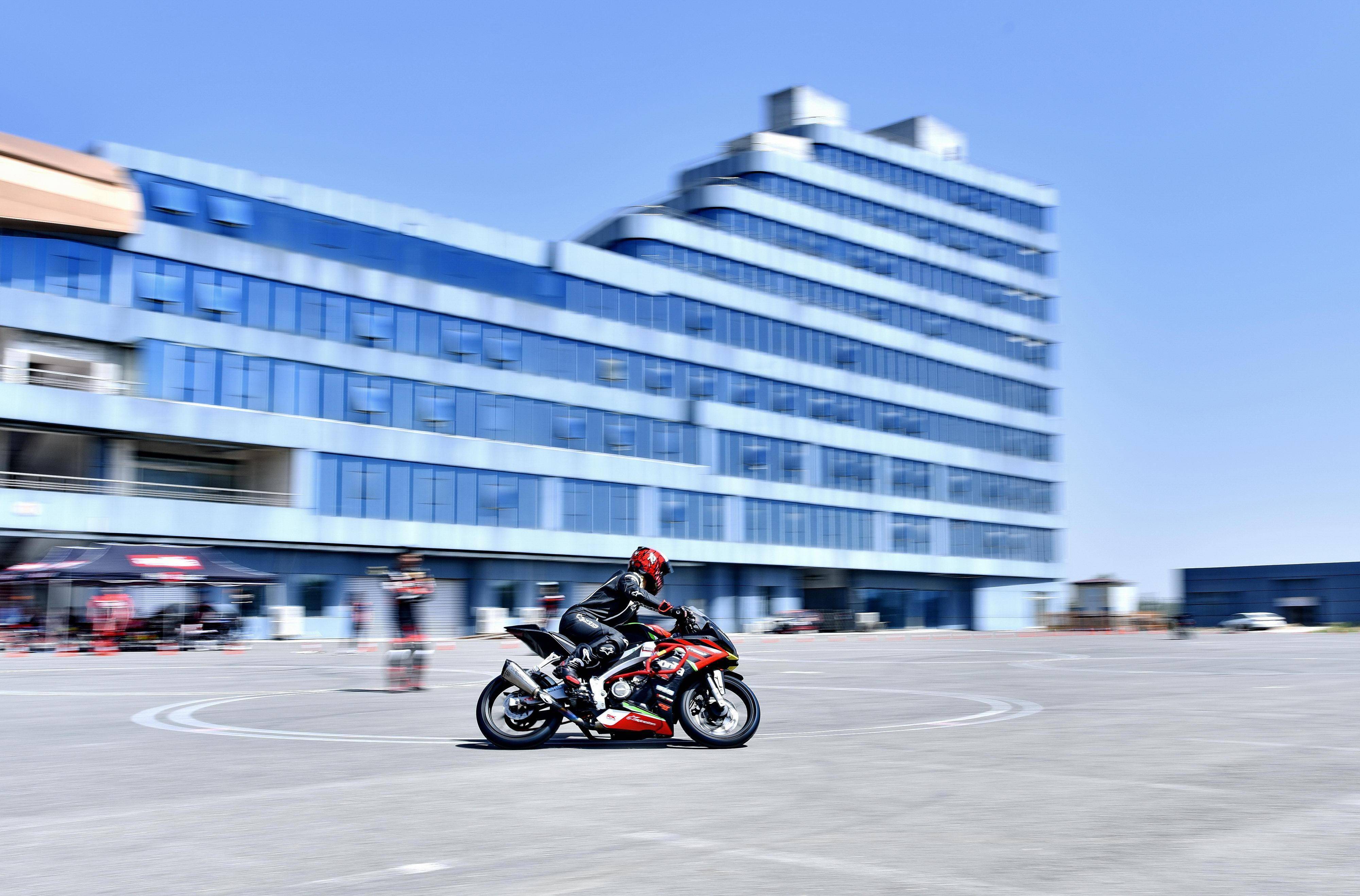 aprilia 赛道学院 pff 初级驾驶课程 山东菏泽_活动_国际赛车场_训练