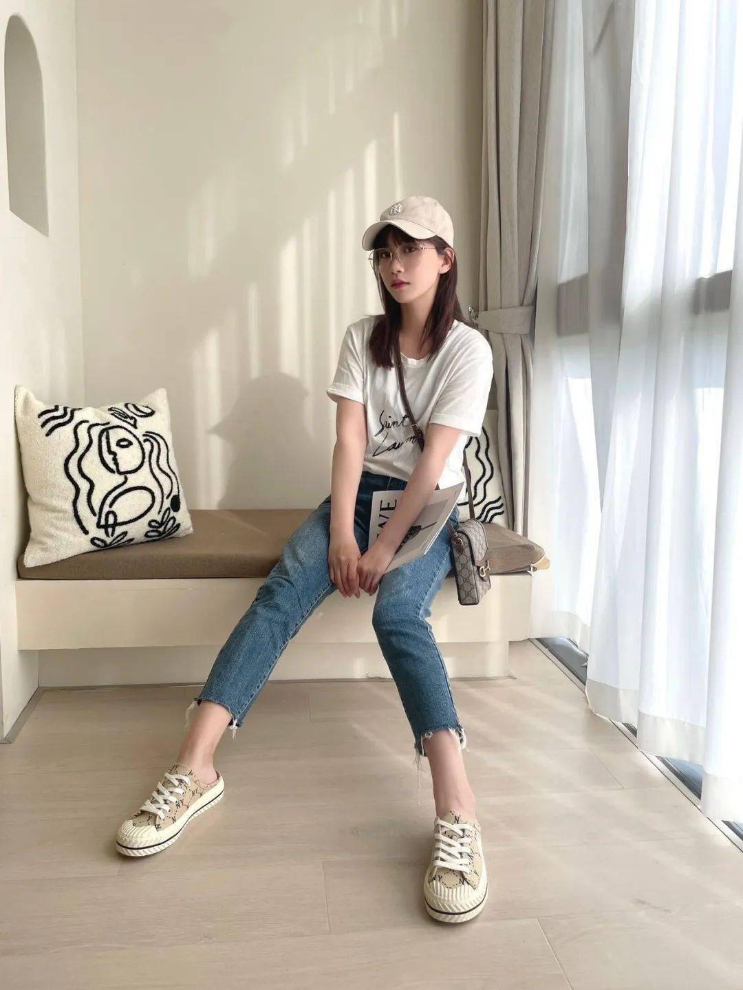 泫雅同款拖鞋夏日女神,懒人知音,双色橡胶大底,防滑,耐磨,舒适_程序