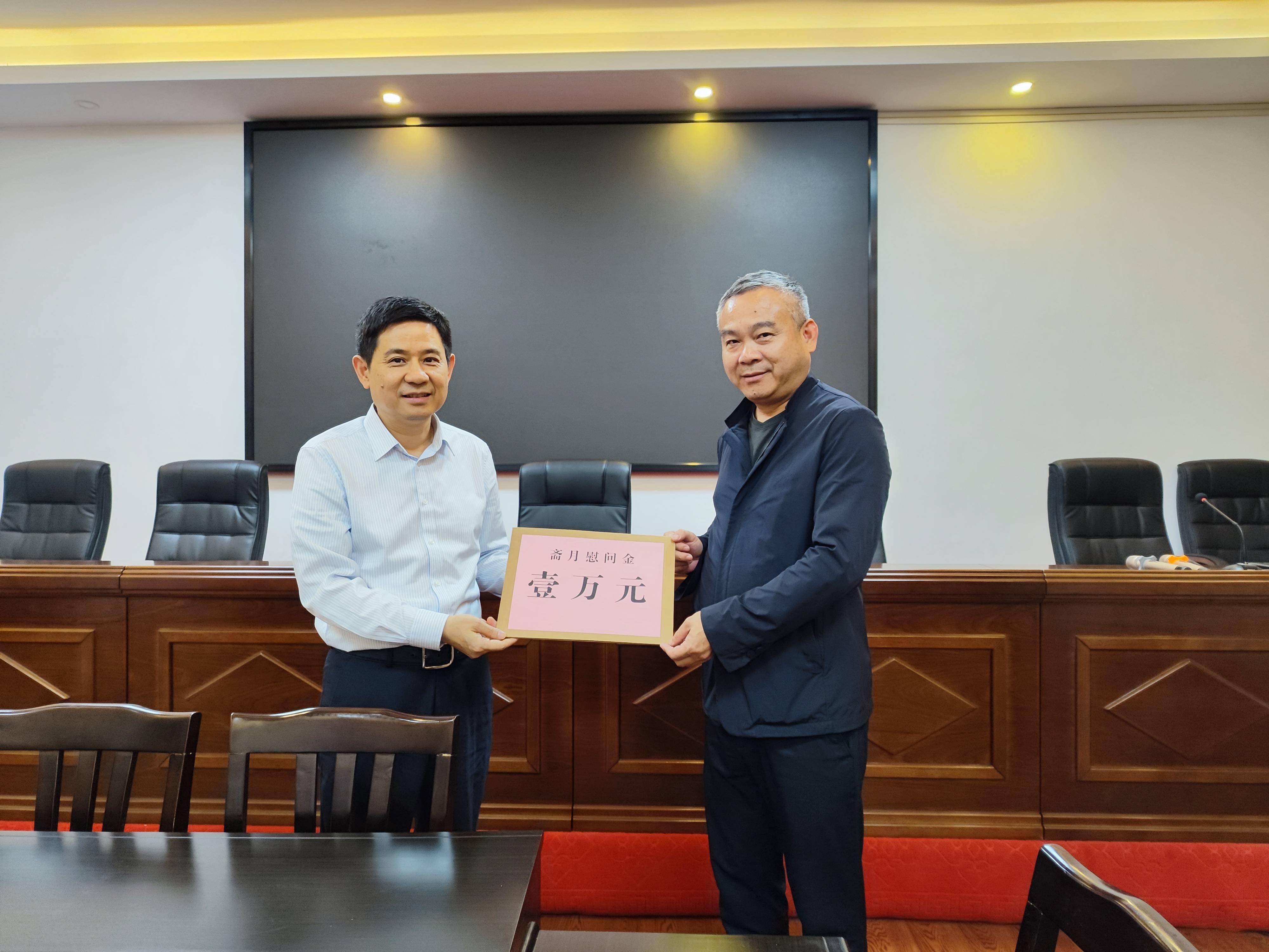 67李佑明斋月走访慰问穆斯林群众_工作_清真寺_长沙市