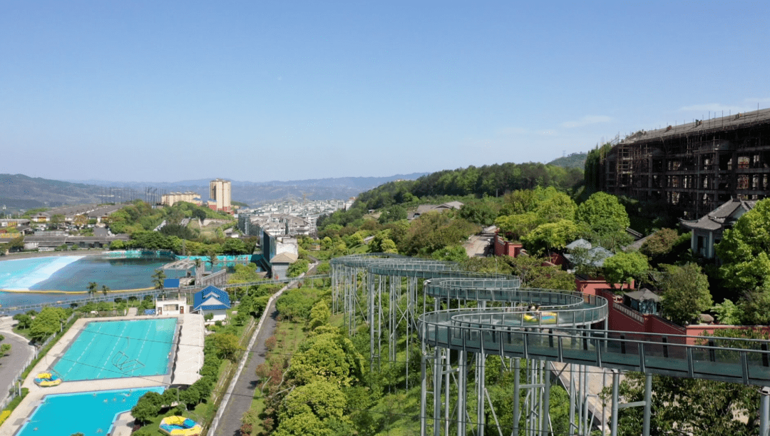 记者带你体验水富西部大峡谷温泉_云南_揭倩婷_旅游