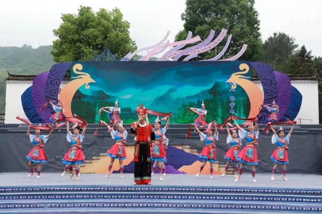 这一次泰顺"三月三"畲族风情旅游节又刷屏朋友圈了.