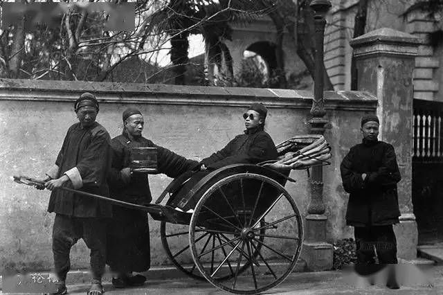 民国,被倒卖的黄包车牌照多少钱?每月份子钱多少?_上海_出租车_大洋