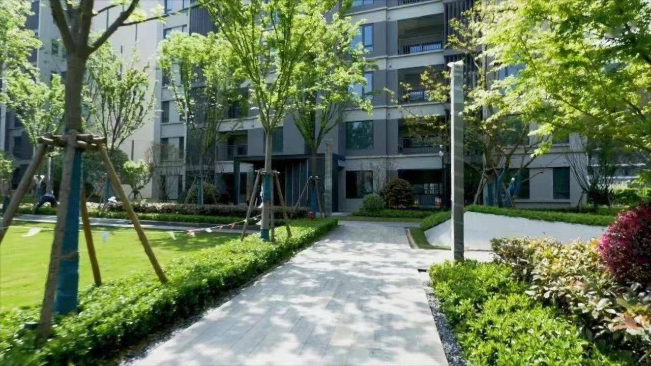 83 省植物园旁实景准现房|楼盘测评印湘山_项目_周边_户型