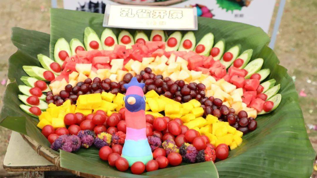 龙州县各小学开展"缤纷壮族三月三"民俗传统暨校园美食节活动_民族