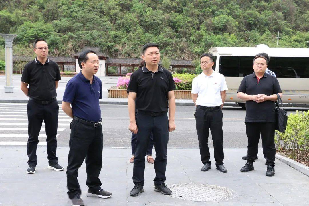 马登宏带队开展"五一"旺季旅游安全和市场秩序督导检查工作_假日_荔波