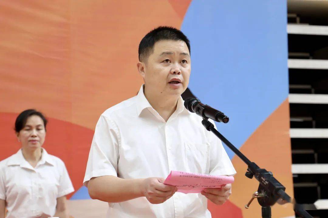 最后,孙国梁宣布:庆祝五一节·喜迎学青会,博白县2023年乒乓球比赛