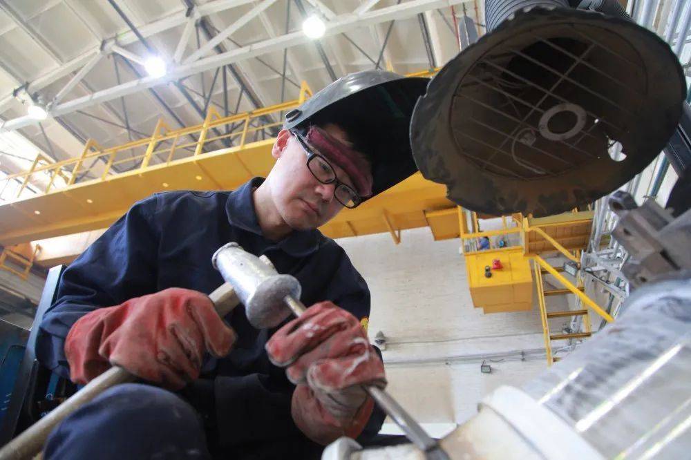 刘红光:用焊花演绎精彩人生_焊接_工作_任务