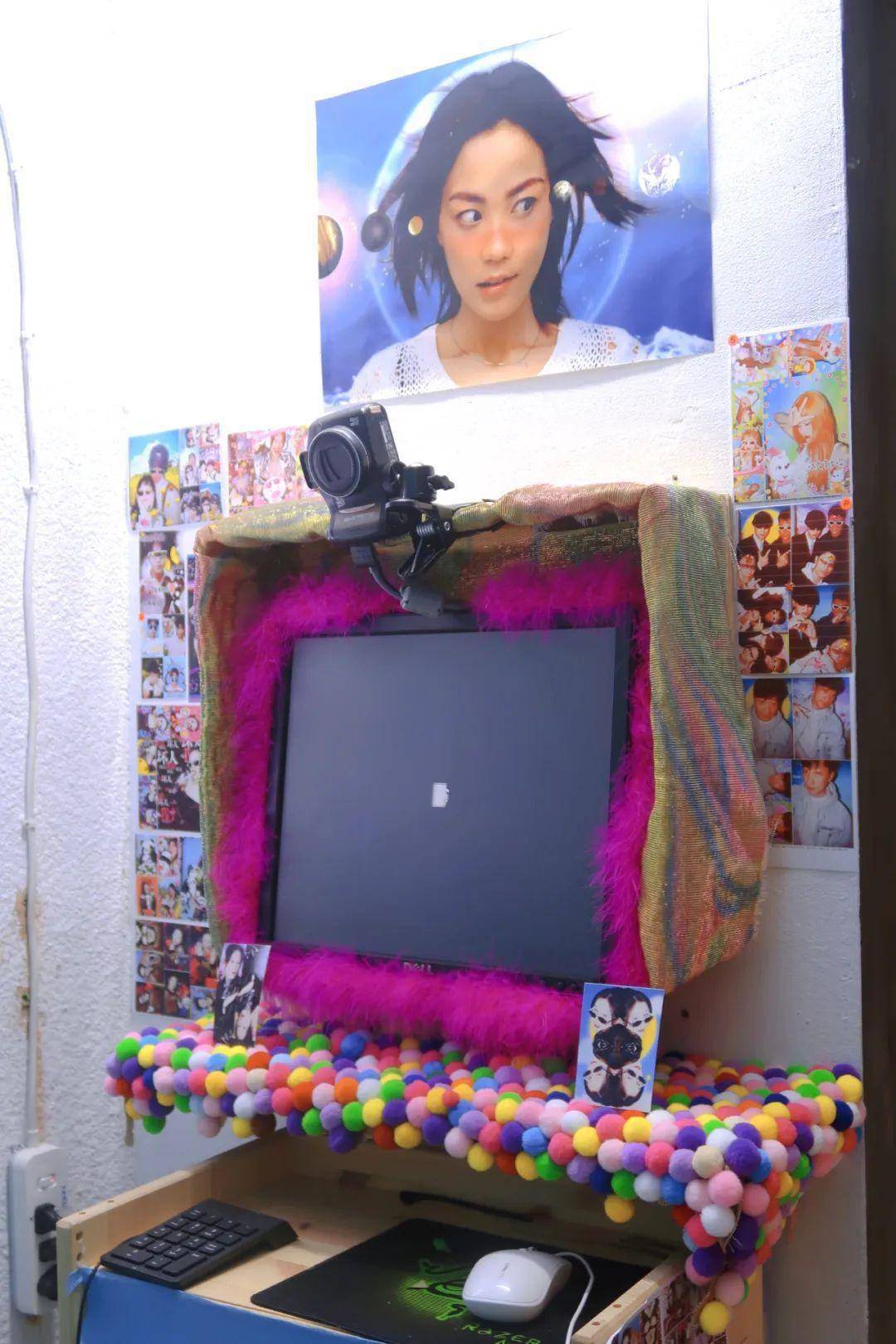 古着汽水大头贴,回到记忆中的千禧年丨时光穿梭指北