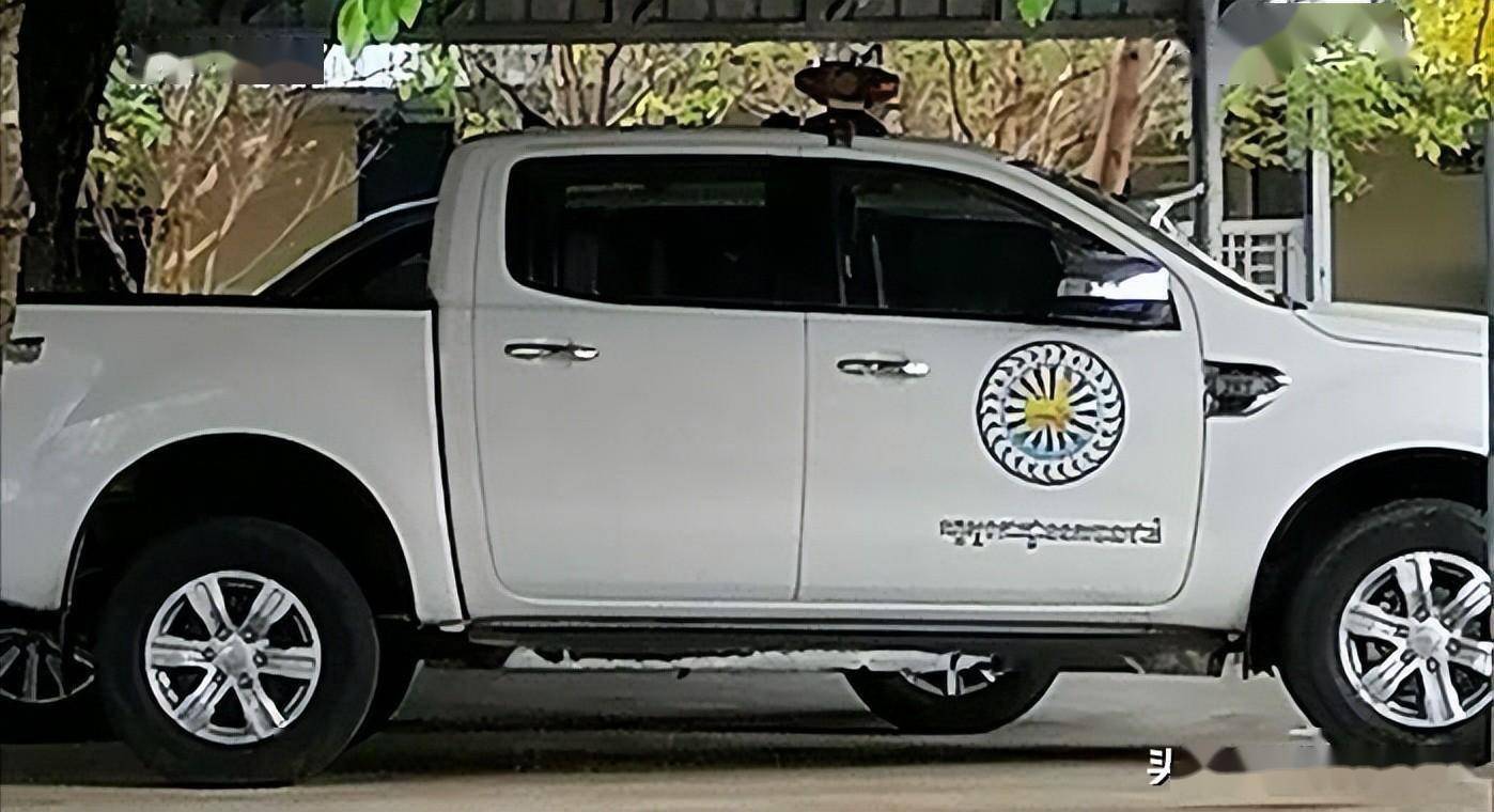 柬埔寨交警倒卖警车,私吞车款?_谢希哈_消息_办事处