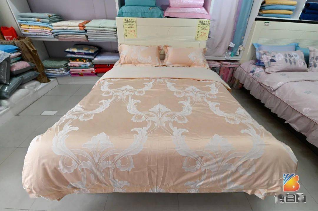 博白人民中路大变样了,还传出这种事情?_店里_清仓价_百货