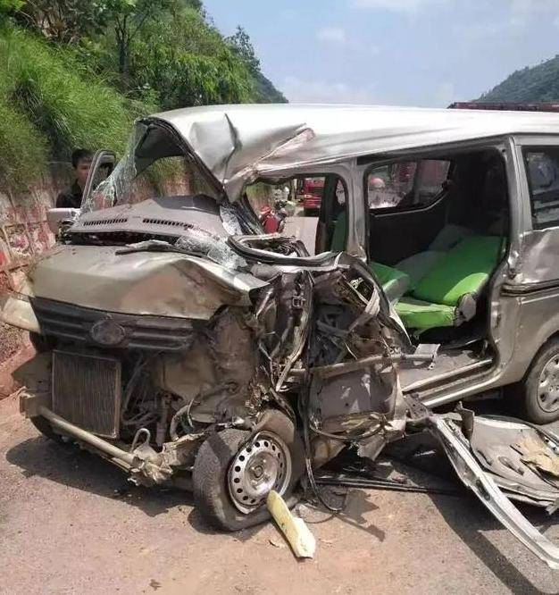 五一第一天,甘肃酒泉发生重大交通事故,6死12伤_问题_面包车_死亡