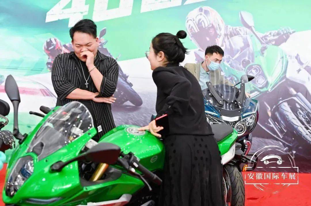 聚焦现场|改装车、商务车、摩托车百花齐放_搜狐汽车_搜狐网