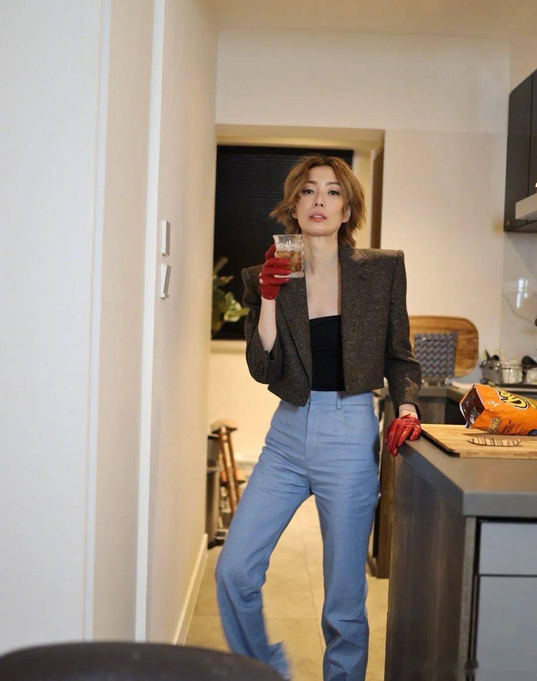 郑秀文,迟到的金像奖最佳女主角_sammi_造型_影后