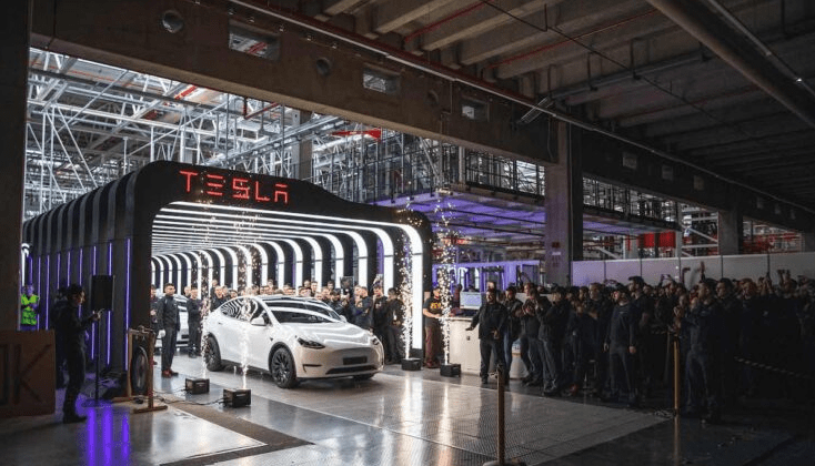 消息称特斯拉在欧洲市场推出首款采用磷酸铁锂电池的电动汽车